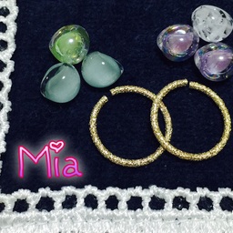 Mia