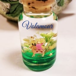 VOLAMOUR