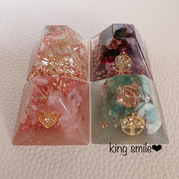 KING  SMILE