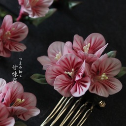 つまみ細工　甘味屋