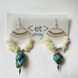 et earring
