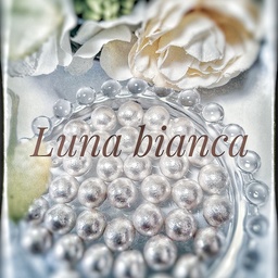 Luna bianca
