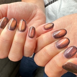 laughinnail