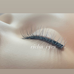 richu-eyes