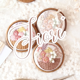 まつこ(刺繍ブローチfiore*)