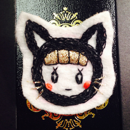 刺繍少女