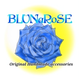BLUNaRoSE