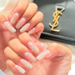 adorbs_nail