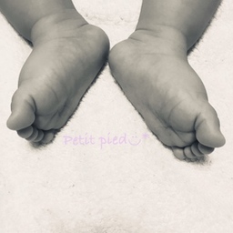 Petit pied◡̈*﻿