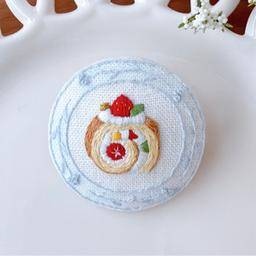 Kurumi Embroidery 