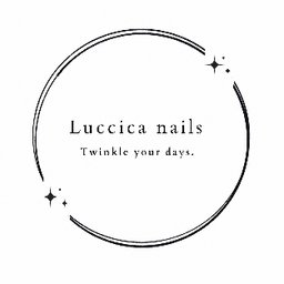 Luccica nails