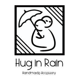 hug-in-rain