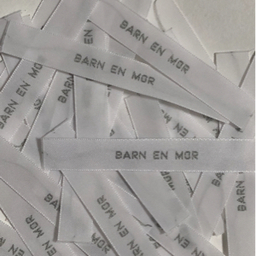 barn en mor